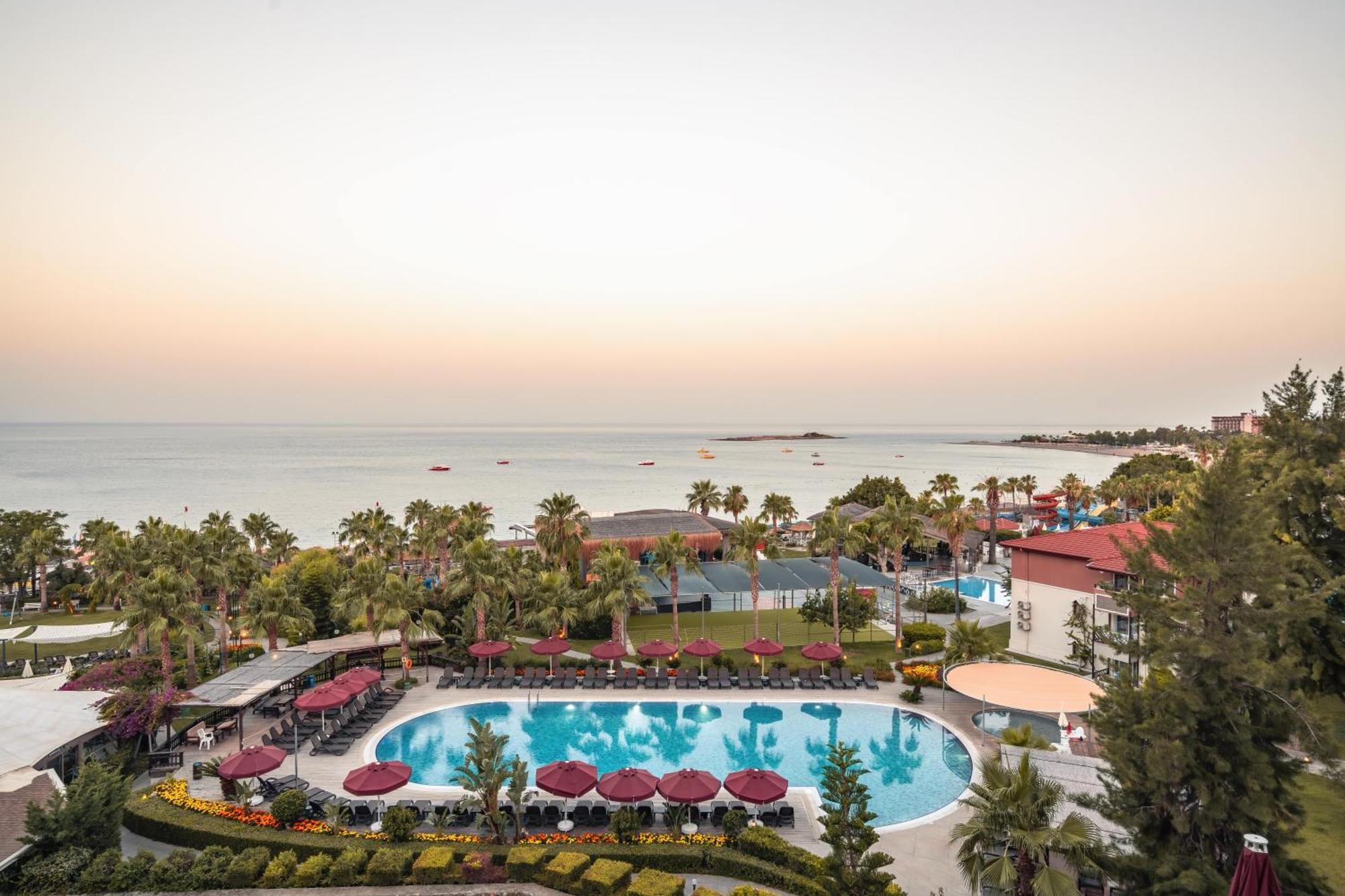 Justiniano Theodora Resort أوكورجالر المظهر الخارجي الصورة
